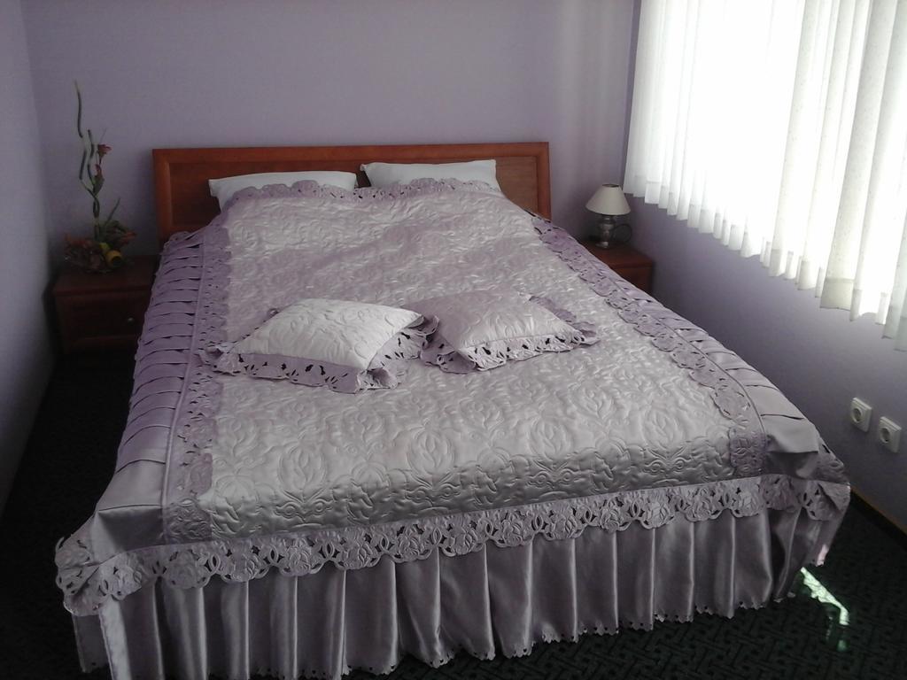 Hotel Skaistaziede Šiauliai Zimmer foto