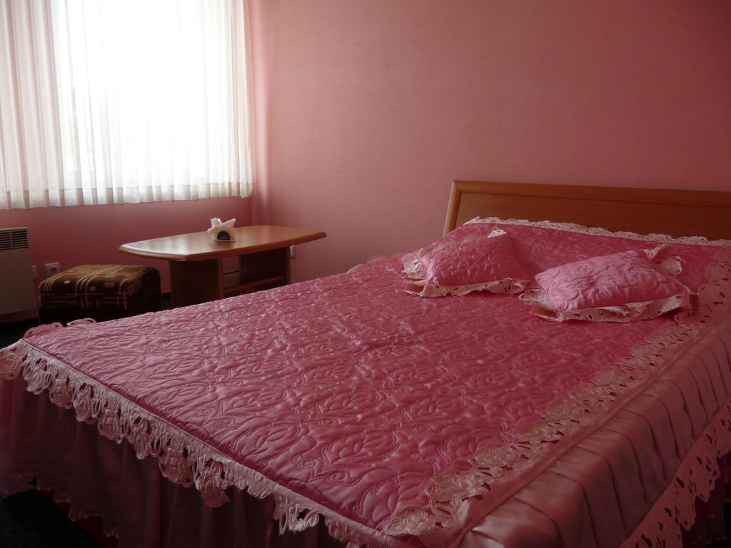 Hotel Skaistaziede Šiauliai Zimmer foto
